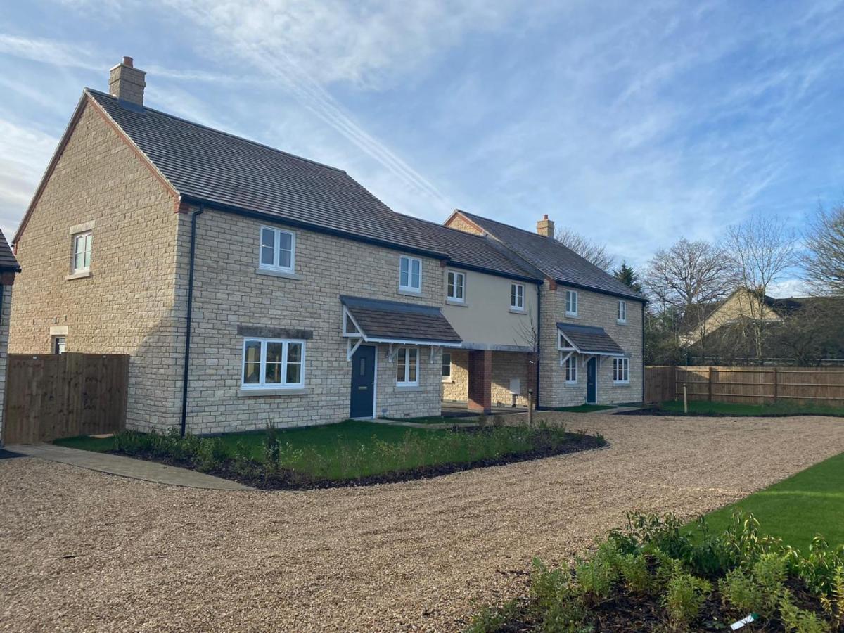 Вилла 4 Freelands Gate, Witney, Oxfordshire Экстерьер фото